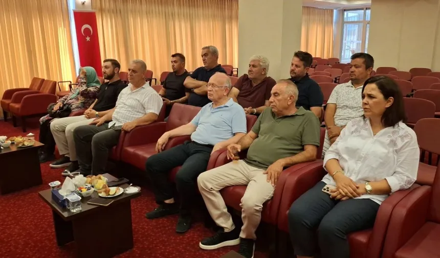 Beypazarı'nda Tavuk Yetiştiricilerine Seminer