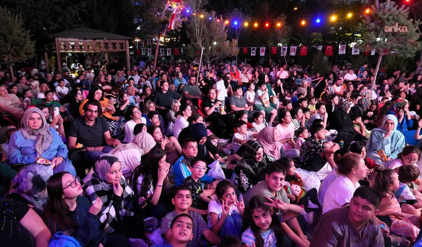 Keçiören'de Açık Hava Sinemalarına Yoğun İlgi
