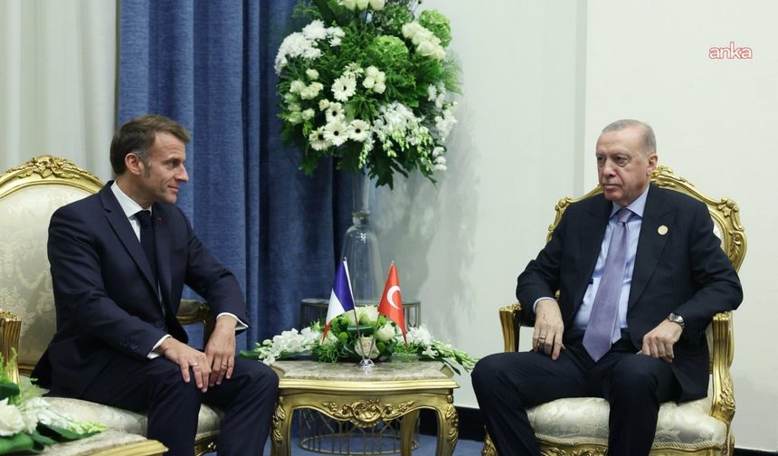 Cumhurbaşkanı Erdoğan, Mısır'da Fransa Cumhurbaşkanı Macron ile Gazze'deki Durumu Görüştü