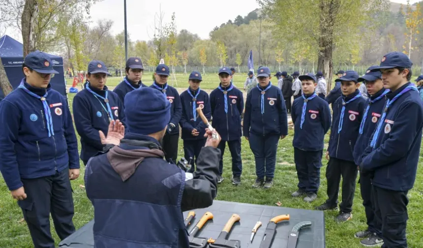 Ankara Büyükşehir Belediyesi, Yaklaşık 200 Öğrenciyi İzcilik Kampı’nda Buluşturdu