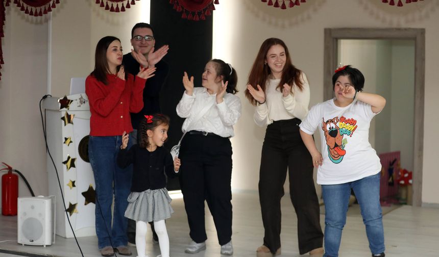 Yenimahalle’de Engelli Bireylere Ağız ve Diş Sağlığı Anlatıldı