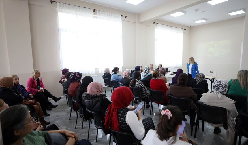 Yenimahalle'de 'Kadın Kadına Paylaşım' Buluşması