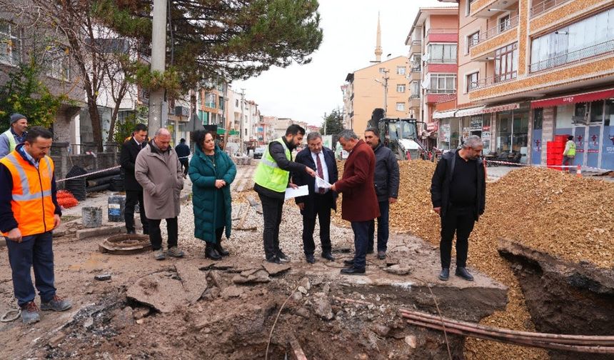 Gölbaşı Cemal Gürsel Caddesi'nde Kötü Koku Bitiyor