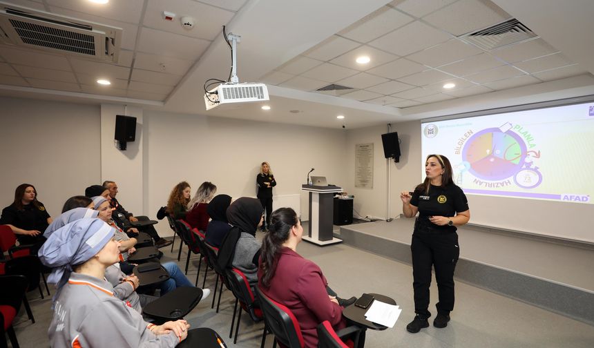 Yenimahalle’de Yurt Sakinlerine Afet Farkındalık Eğitimi