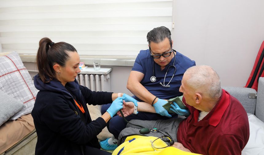 Yenimahalle’de Sağlık Kapıda