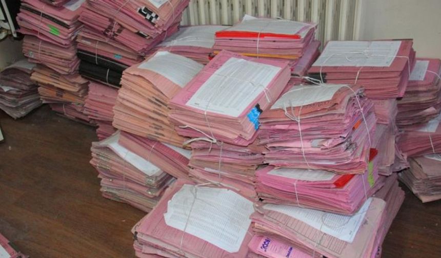 Her Üç Kişiden Biri İcralık: Mahkemelerdeki İcra Dosyası Sayısı 24 Milyonu Aştı