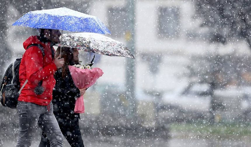 İstanbul ve Ankara'ya 'Derin Sistem' Geliyor, Kar Tipi Şeklinde Vuracak