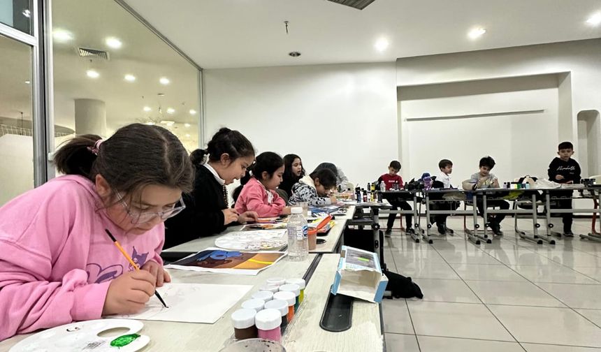 Pursaklar’da Çocuklar Çiziyor Renkler Konuşuyor