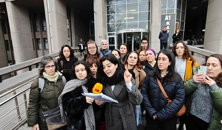 Kadınlardan Ankara’da Deprem Anmasındaki Polis Şiddetine Suç Duyurusu