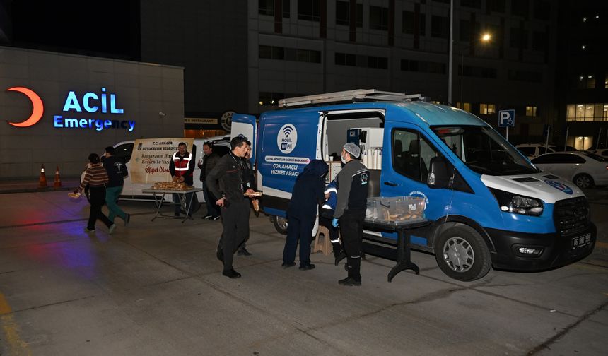 ABB Başkanı Mansur Yavaş'tan Şehir Hastanelerinde Sahur İkramı