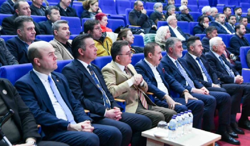 Ankara Büyükşehir Belediyesi'nden Muhtarlar ve STK'lara “Bağımlılıkla Mücadele Eğitimi”