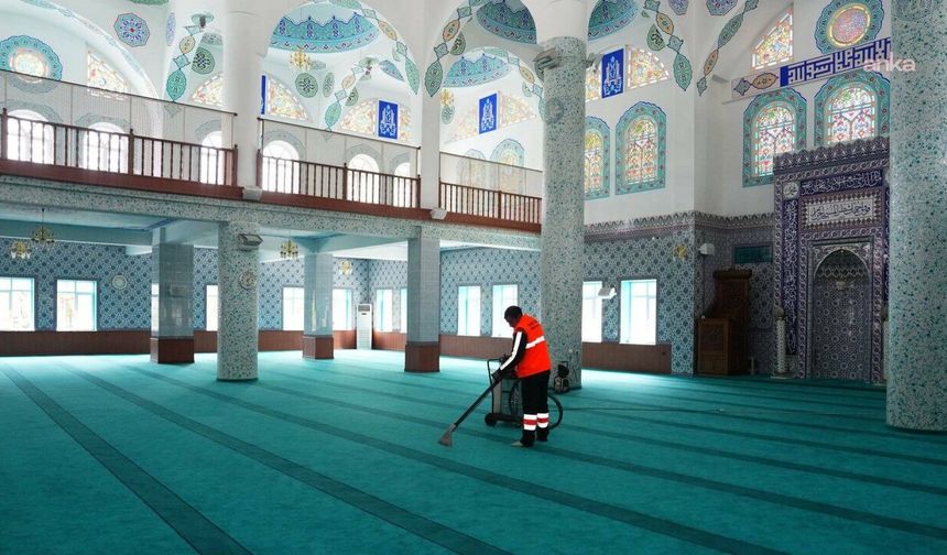 Gölbaşı Belediyesi’nden Camilerde Ramazan Temizliği