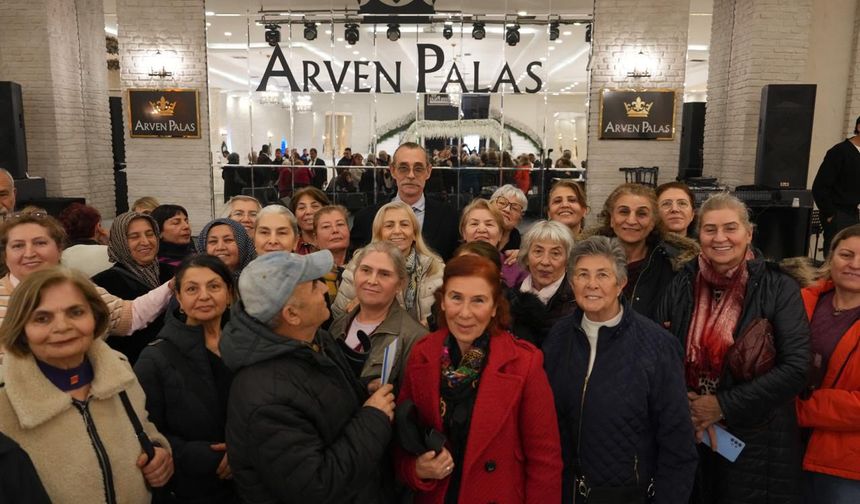 Başkan Beşikcioğlu Altay Mahallesi Sakinleriyle Buluştu