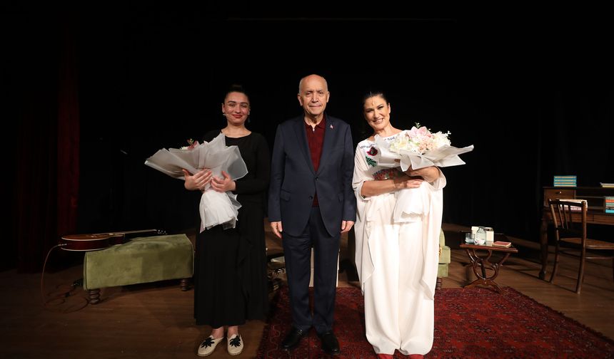 "Ama Değil Rağmen" İzleyiciyle Buluştu