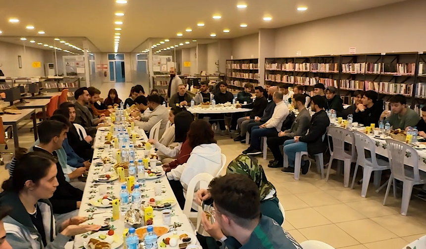 Sincan'da İftar Sofraları Kuruluyor