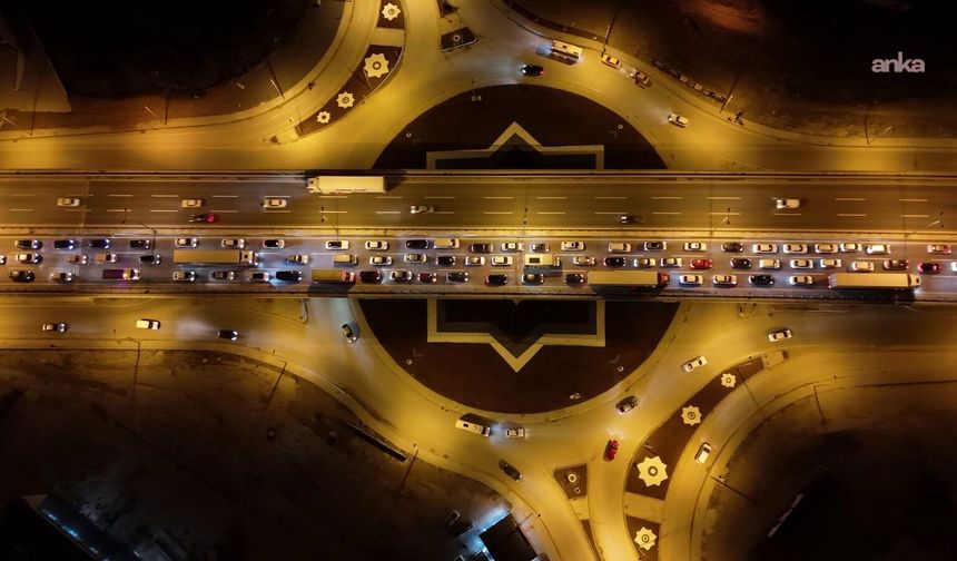 Kırıkkale'de Bayram Dönüşü Trafiği Yoğunluğu