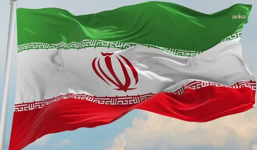 İran: ABD Tehditlerini Hayata Geçirirse Hürmüz  Tamamen Kapatılacak