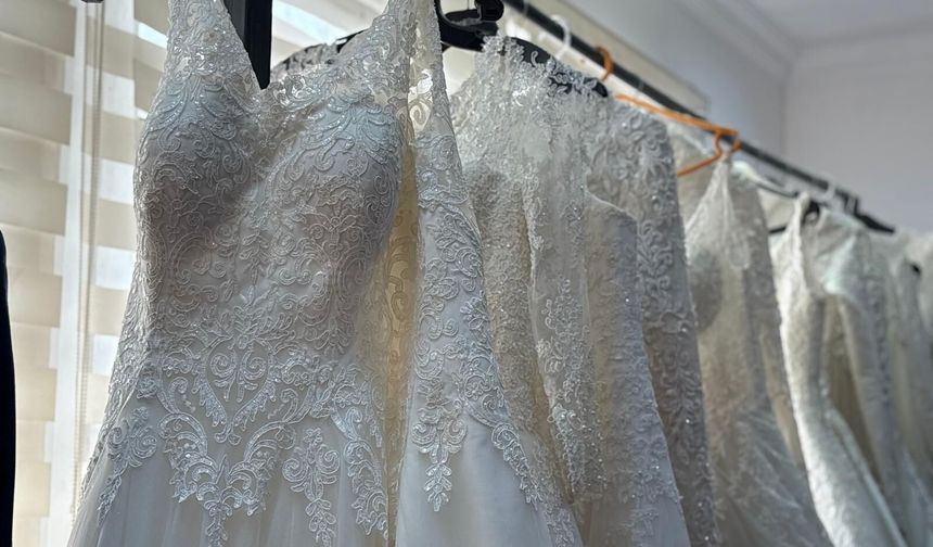 Sincan'da İhtiyaç Sahiplerine Gelinlik Desteği