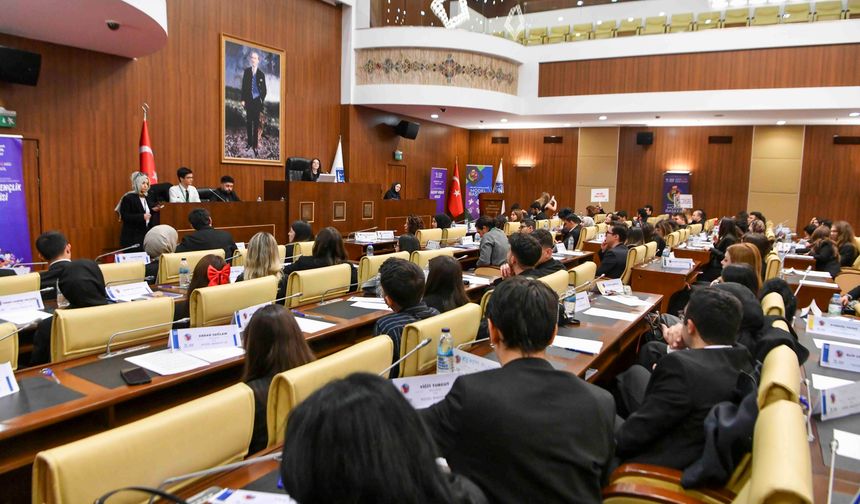 Ankara Büyükşehir Belediyesi'nde 'Meclis Simülasyonu'