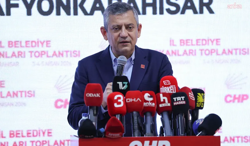 Özgür Özel'den CHP'li Belediyelere Yönelik Operasyonlara 'Melih Gökçek'li Tepki...