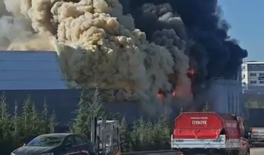 Ankara'da Korkutan Boya Fabrikası Yangını! Kaybolan İşçinin Cansız Bedeni Bulundu