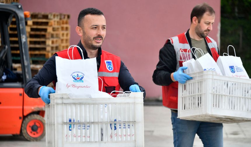 Ankara Büyükşehir Belediyesi Kurban Paylarını İhtiyaç Sahibi Ailelere Ulaştırmaya Başladı