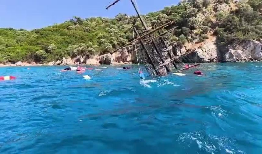Marmaris'te 110 Yolcu Taşıyan Gezi Teknesi Battı