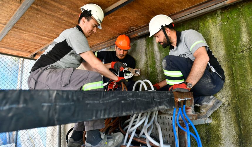 Ankara Büyükşehir Belediyesi ASKİ, P10 Pompa İstasyonu’ndaki Arızaya Müdahale Etti