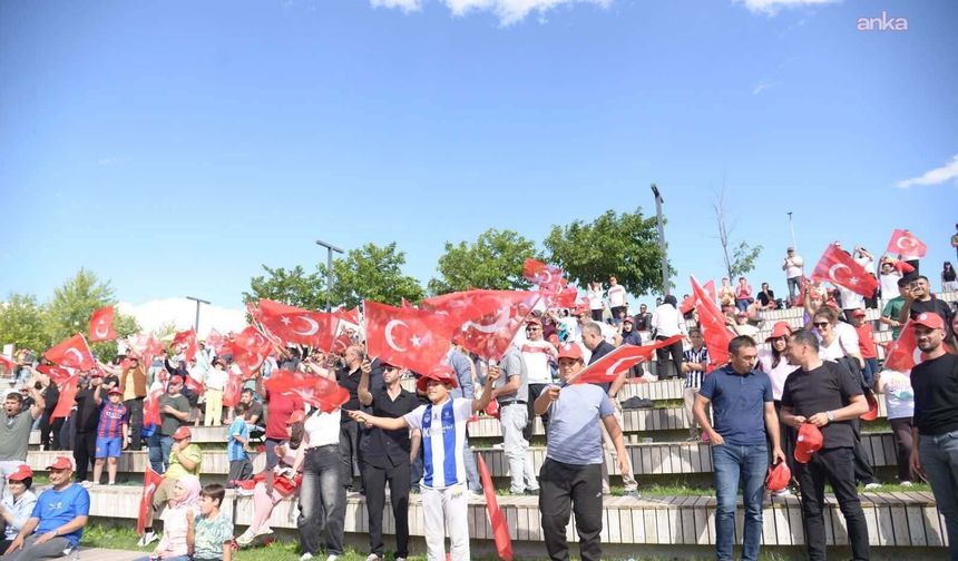 Kahramankazan'da Dev ekranda Milli Coşku