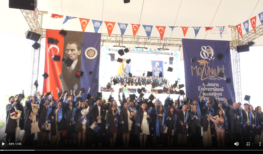 Ankara Üniversitesi İLEF'te Mezuniyet Heyecanı