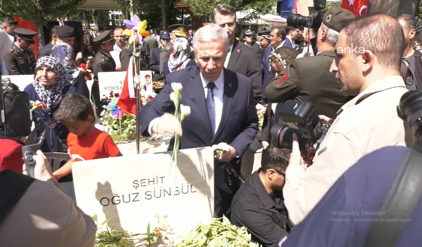 İçişleri Bakanı Mustafa Çiftçi ve ABB Başkanı Mansur Yavaş 15 Temmuz Şehitliği'ndeki Anma Törenine Katıldı
