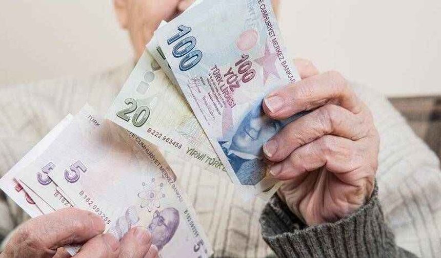 Yüz Binlerce Çalışanı İlgilendiriyor: Emeklilikte Prim Kolaylığı Gündemde