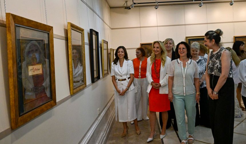 Ankara Büyükşehir Belediyesi BELMEK Kursiyerlerinin Hazırladığı El Emeği Göz Nuru Eserler Sanatseverleri Bekliyor