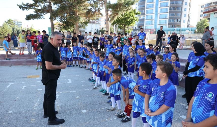 Pursaklar’da Yaz Spor Okullarıyla Geleceğin Sporcuları Yetişiyor