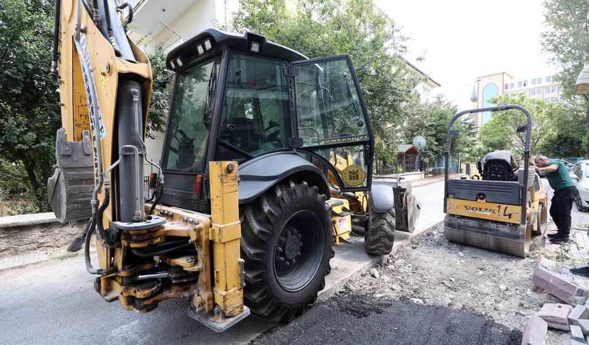 Yenimahalle’de Altyapı Çalışmaları Aralıksız Sürüyor