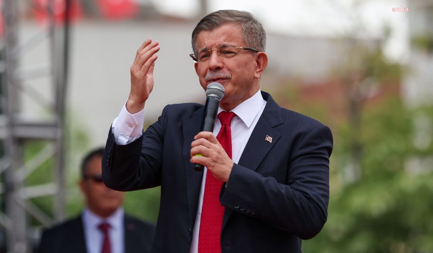 Ahmet Davutoğlu 'Cumhurbaşkanına hakaret' suçundan ifade verdi: 'Sözlerimin arkasındayım'