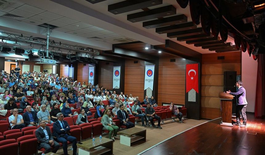 Sincan'da 3 Bin 217 Öğretmene Şiddet ve Siber Farkındalık Eğitimi Verilecek