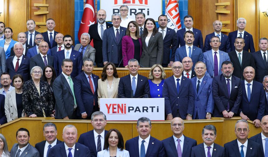 YENİ Parti Yeni Döneme Hazırlanıyor