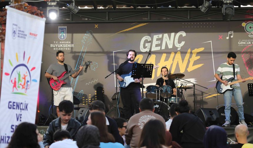 Ankara Büyükşehir Belediyesi'nden, Üniversiteli Gençlere "Hoş Geldin" Şenliği
