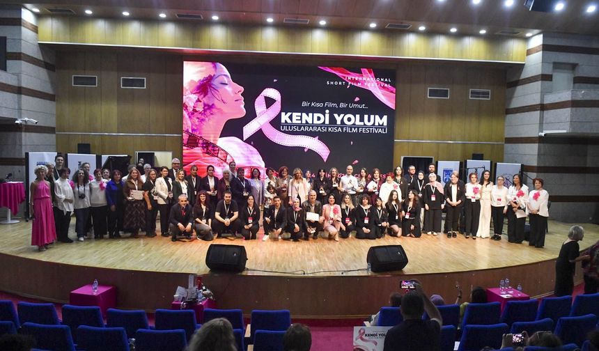 Ankara'da 52 Ülkeden 435 Film, Meme Kanseri Farkındalığı İçin Yarıştı