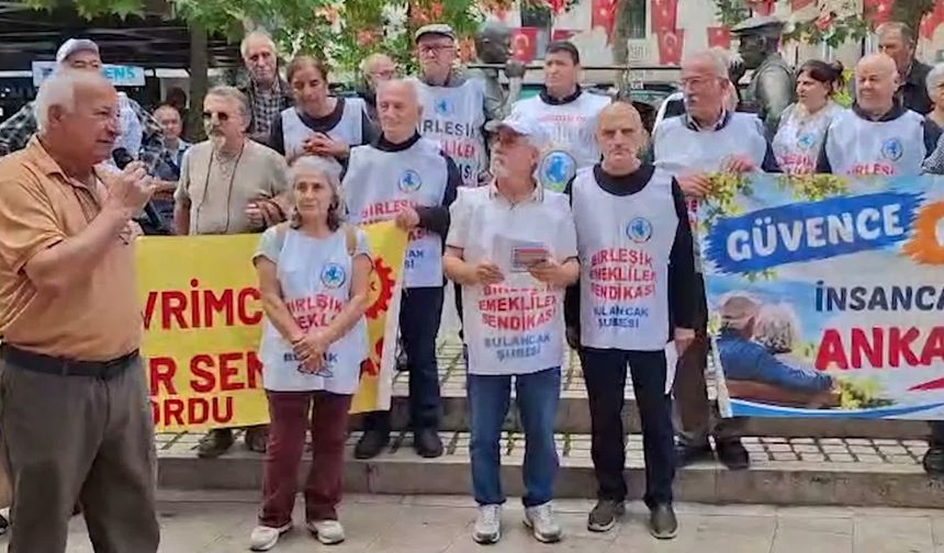 Emekliler Hakları İçin Bulancak'tan Ankara'ya Yürüyor