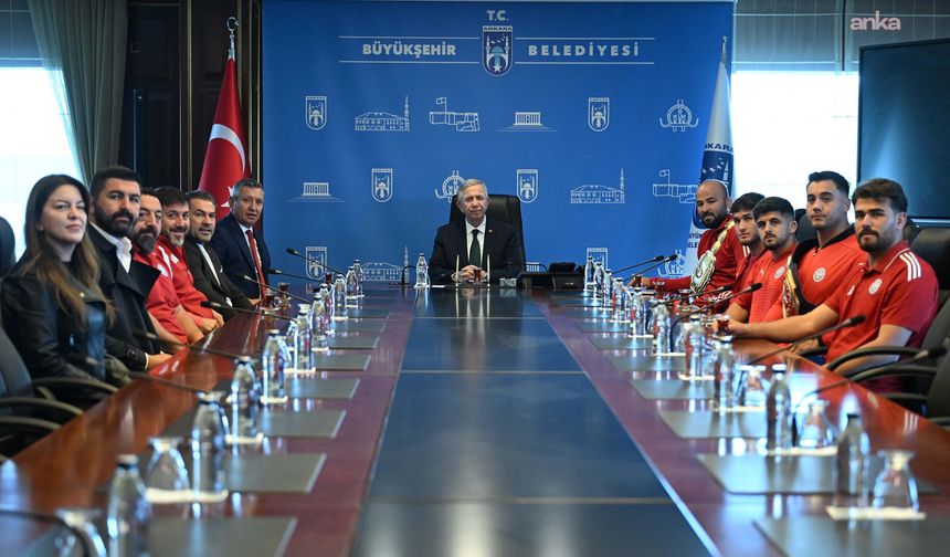 Mansur Yavaş, ASKİ Sporlu Güreşçileri Ağırladı