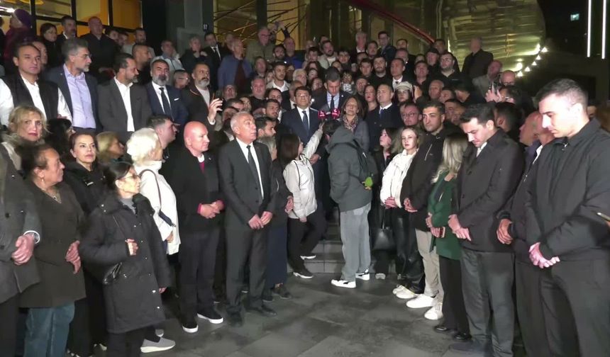 YENİ Parti Ankara İl Örgütü'nden Halk TV Önünde Eylem