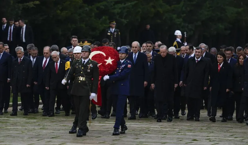 Erdoğan Başkanlığındaki Devlet Erkanı Anıtkabir'i Ziyaret Etti